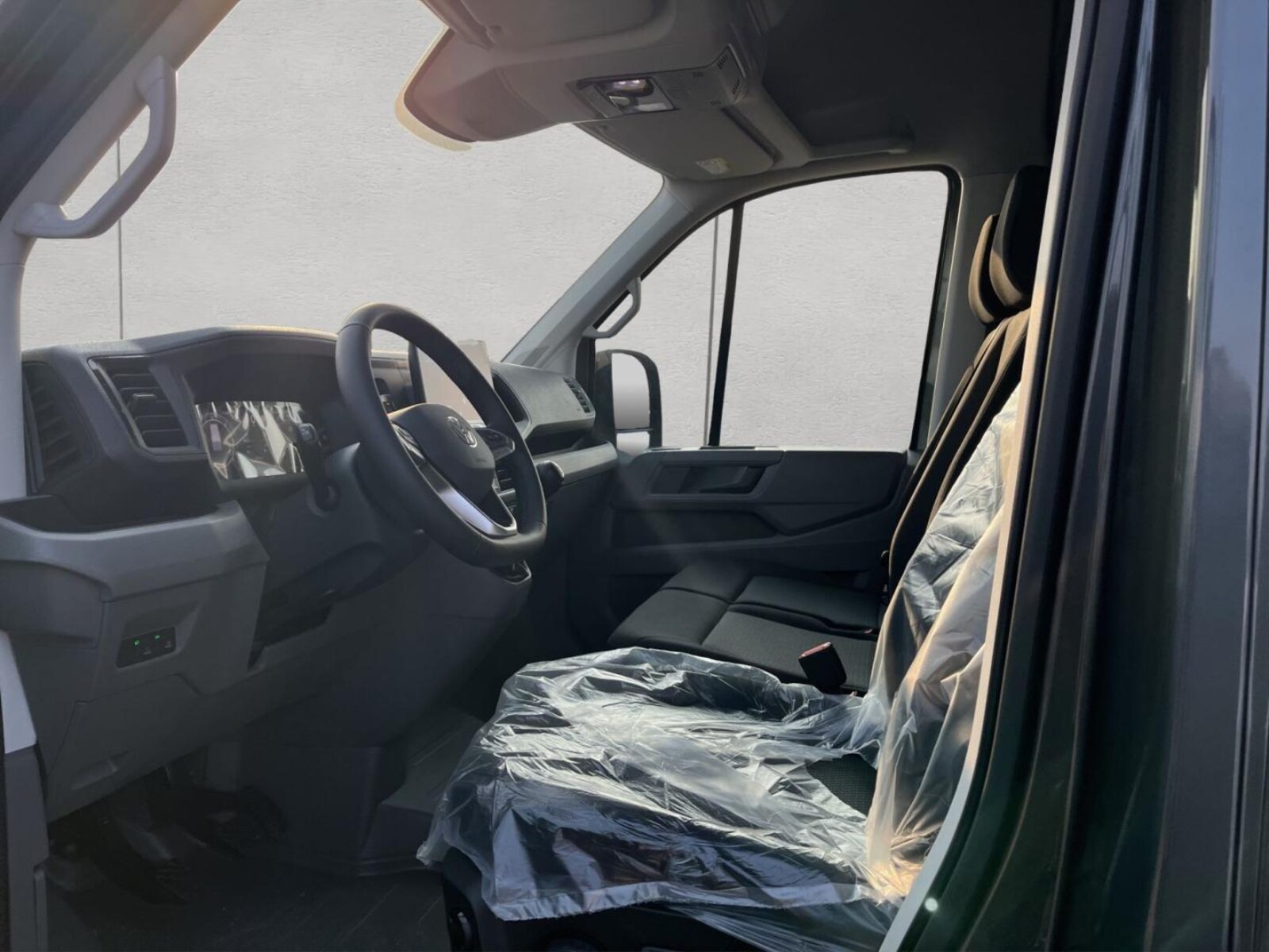 Volkswagen Crafter Kasten mittlerer Radstand – Bild 9
