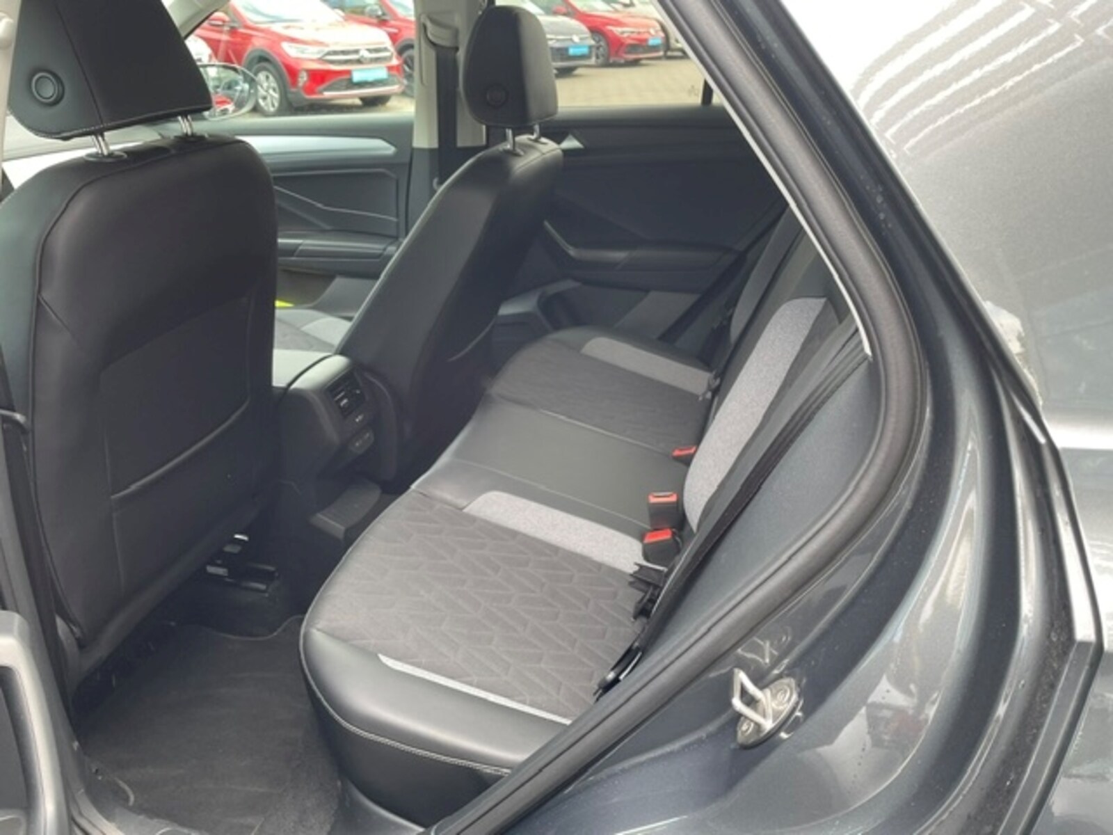 Volkswagen T-Roc – Bild 8