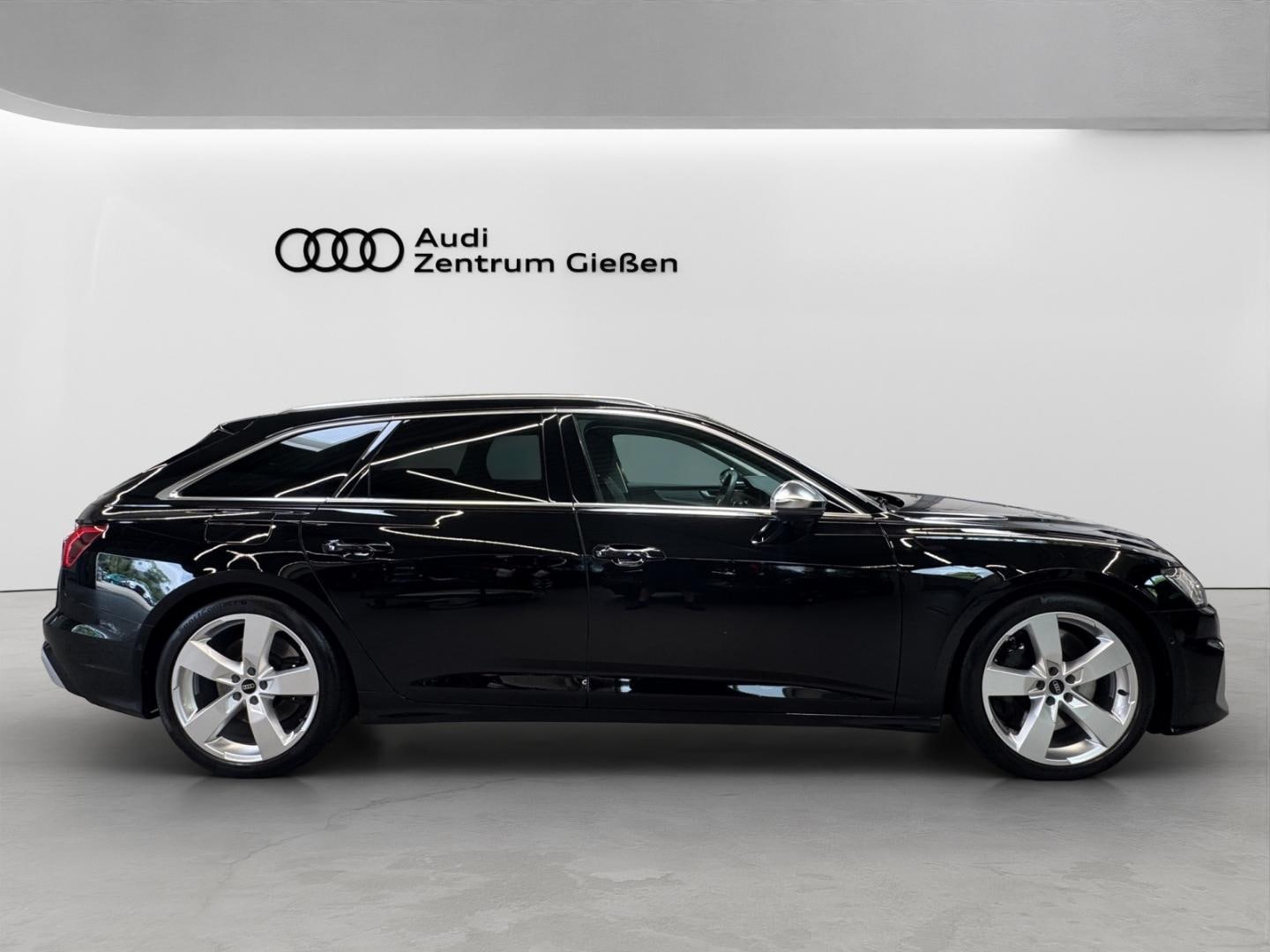 Bild über Audi S6 Avant TDI quattro tiptronic - für weitere Informationen kontaktieren Sie den Audi Partner