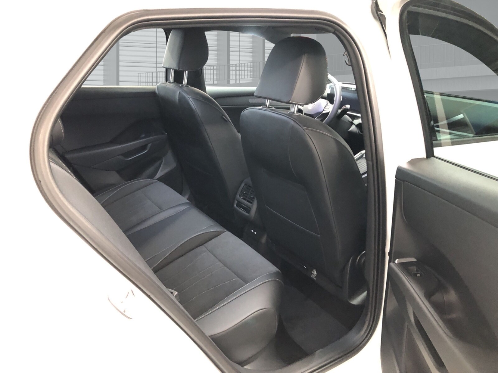 Volkswagen T-Roc – Bild 6