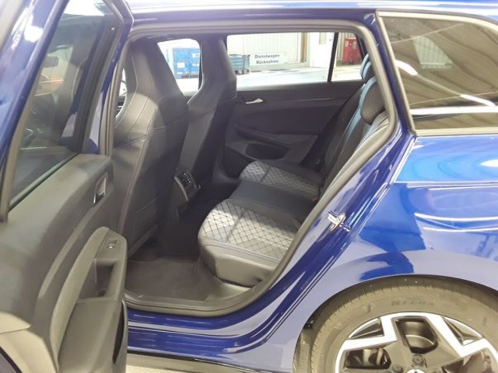 Volkswagen Golf Variant – Bild 4