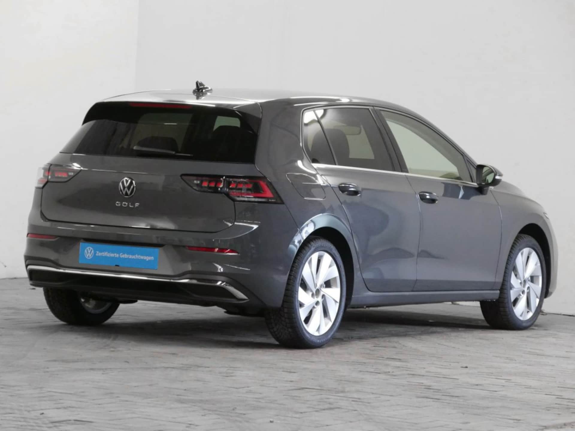 Volkswagen Golf Style