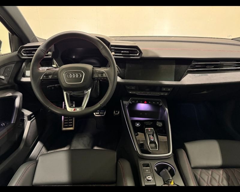 Immagine di Audi A3 Sedan Launch edition S line Mythos 35 TFSI 110 kW (150 CV) S tronic - Vista: for more details contact your dealer