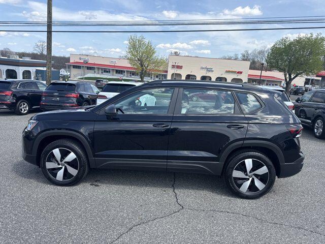 2025 Volkswagen Taos