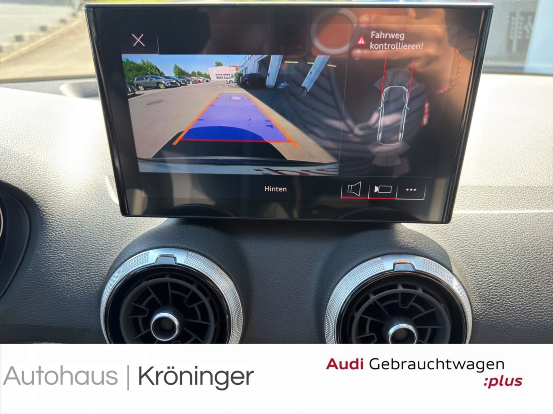 Audi Q2 S line