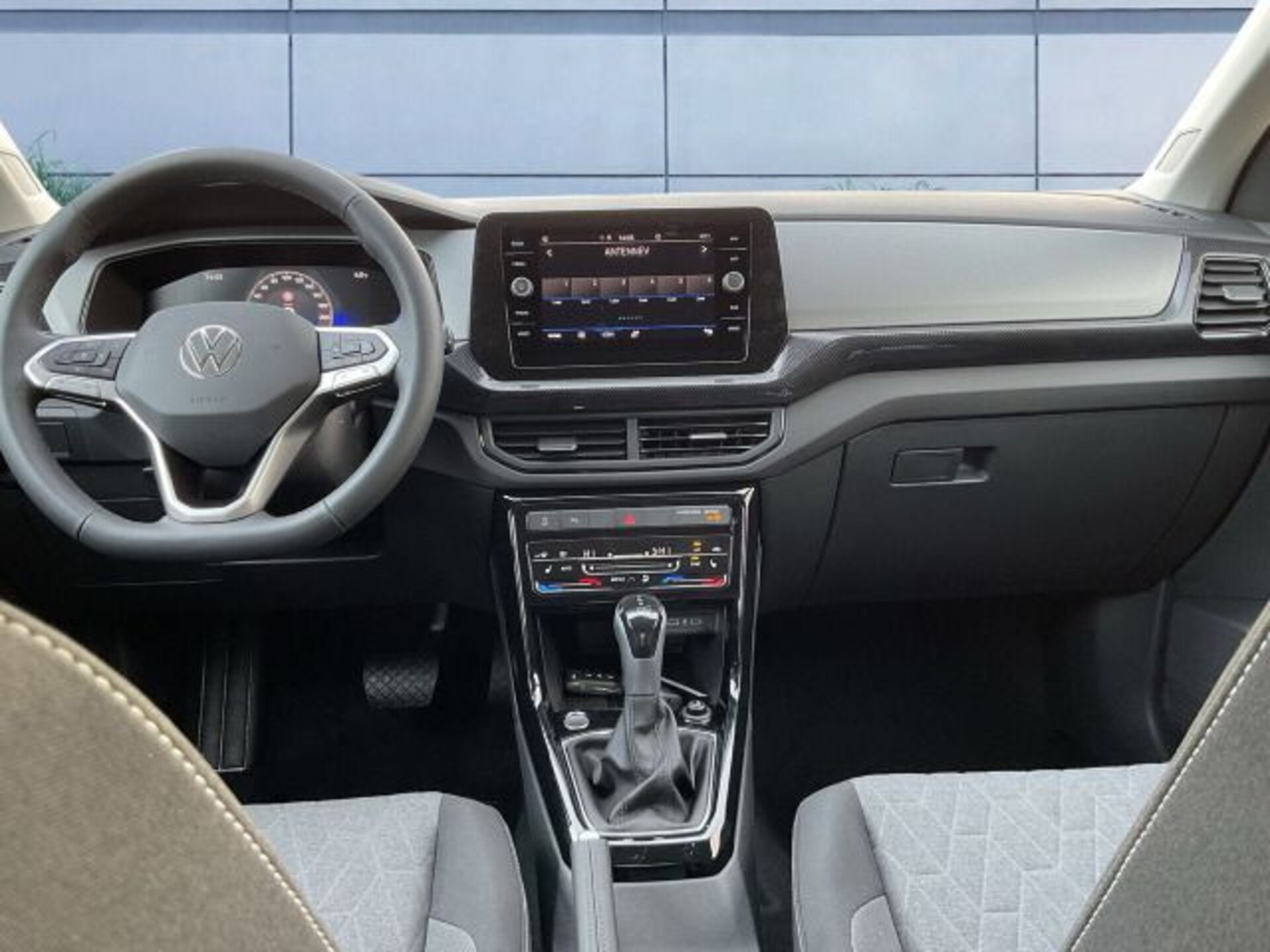 Volkswagen T-Cross Life