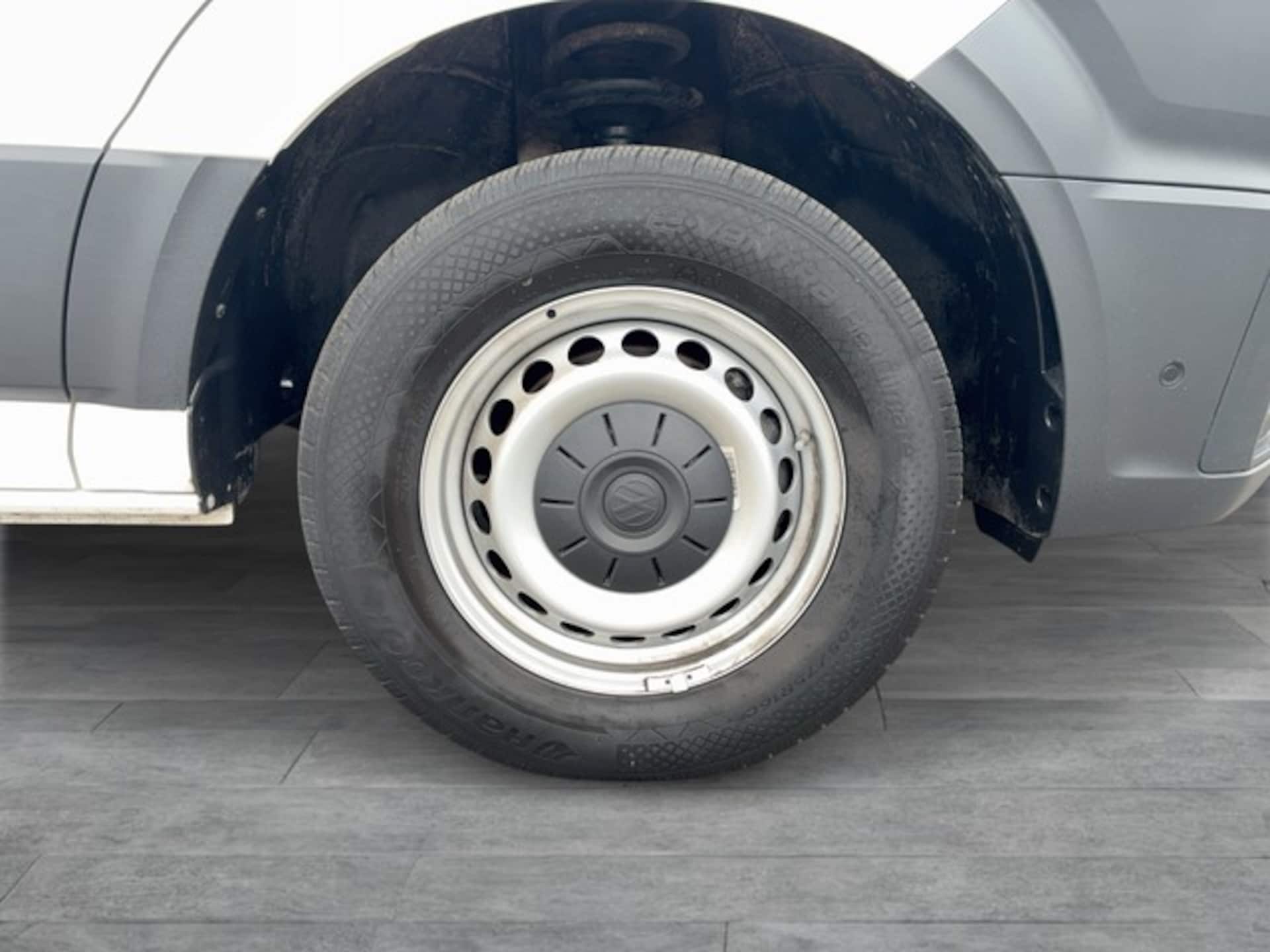 Volkswagen Crafter Kasten langer Radstand