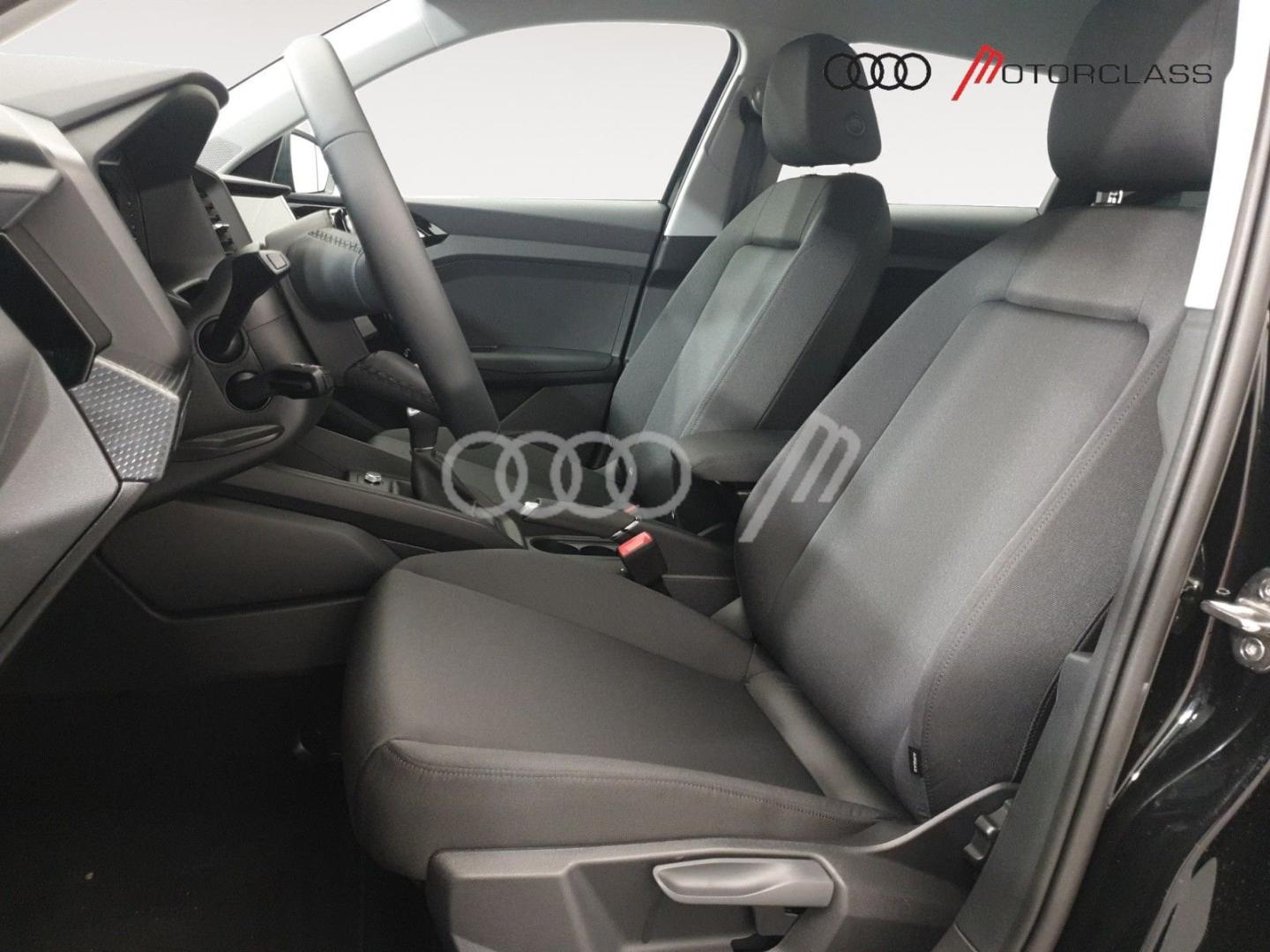 Immagine di Audi A1 allstreet Identity Contrast 30 TFSI 85 kW (116 CV) 6-marce - Vista: for more details contact your dealer
