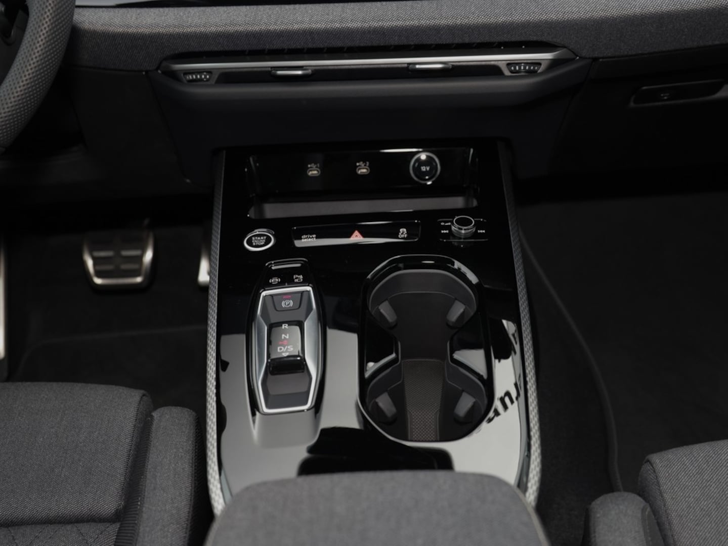 Bild über Audi A5 Limousine TDI 150 kW S tronic - für weitere Informationen kontaktieren Sie den Audi Partner