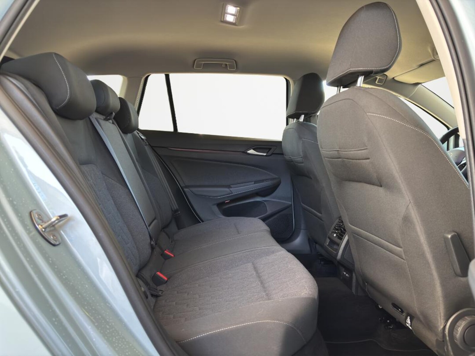 Volkswagen Golf Variant – Bild 12