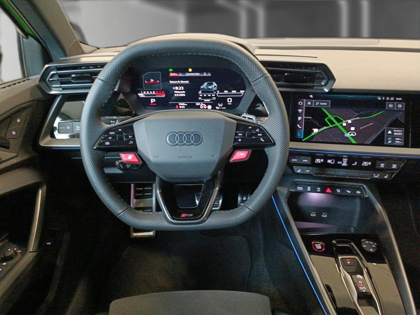 Bild über Audi RS 3 Sportback TFSI quattro 294 kW S tronic - für weitere Informationen kontaktieren Sie den Audi Partner
