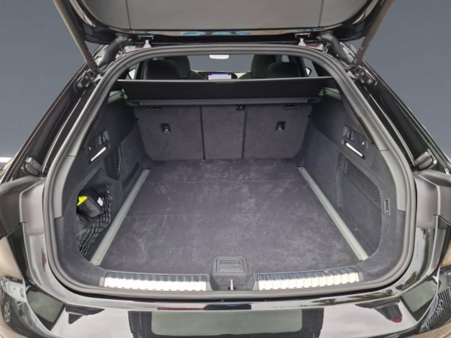 Bild über Audi A6 Avant edition one TDI quattro 150 kW S tronic - für weitere Informationen kontaktieren Sie den Audi Partner