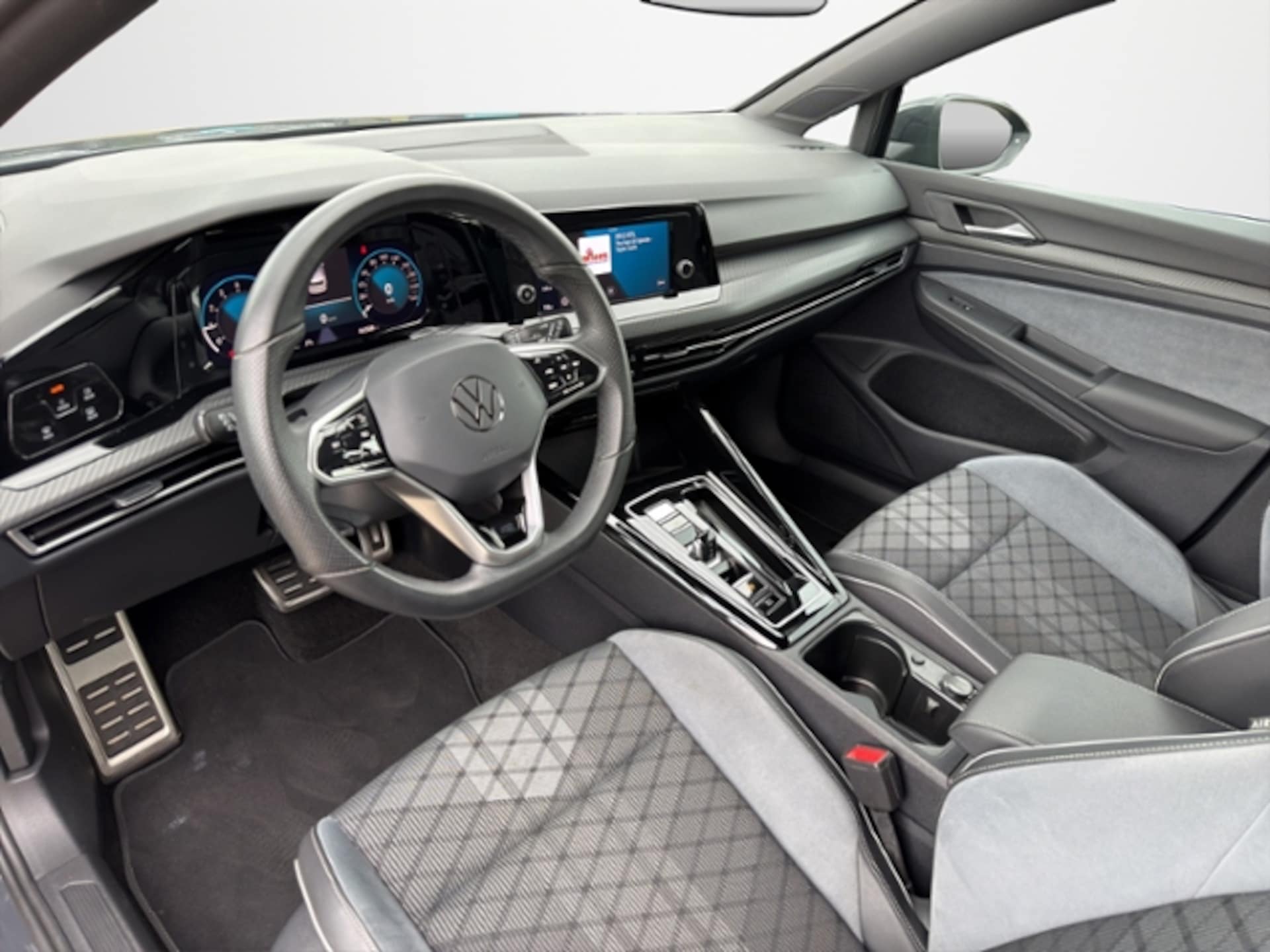 Volkswagen Golf R-Line