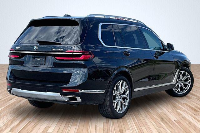 2023 BMW X7