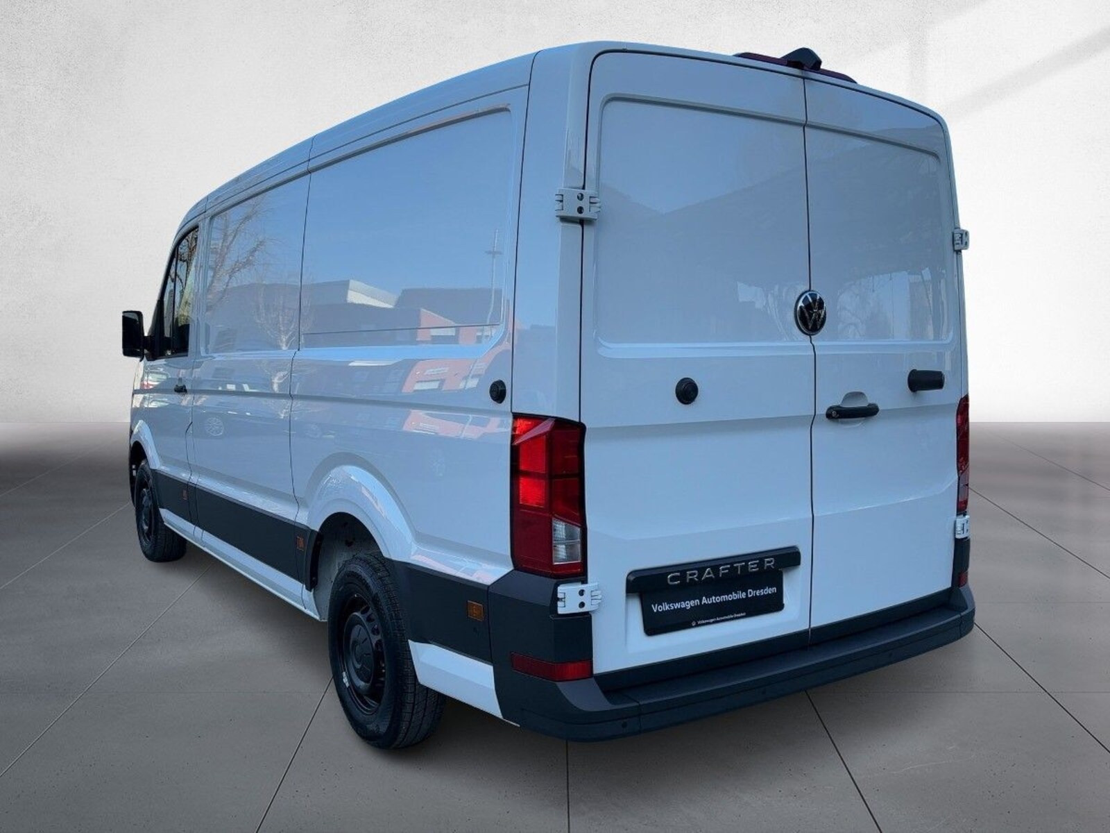 Volkswagen Crafter Kasten mittlerer Radstand – Bild 2