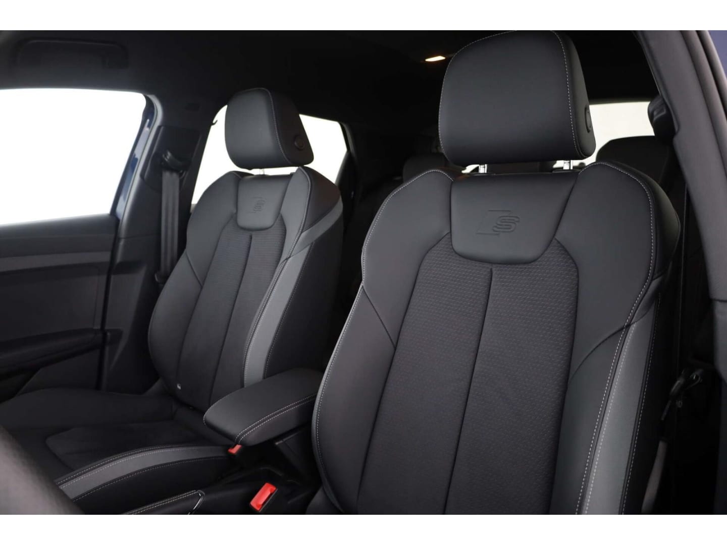 Bild über Audi A1 allstreet 30 TFSI Schaltgetriebe - für weitere Informationen kontaktieren Sie den Audi Partner