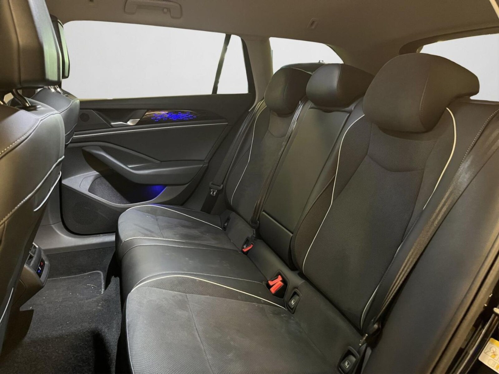 Volkswagen Passat – Bild 14