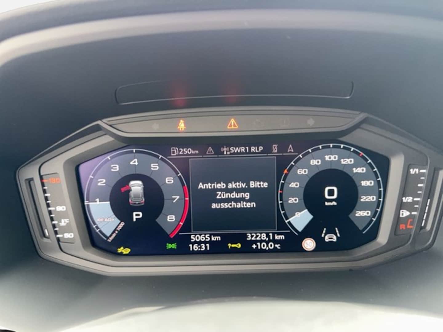 Bild über Audi A1 allstreet 35 TFSI S tronic - für weitere Informationen kontaktieren Sie den Audi Partner