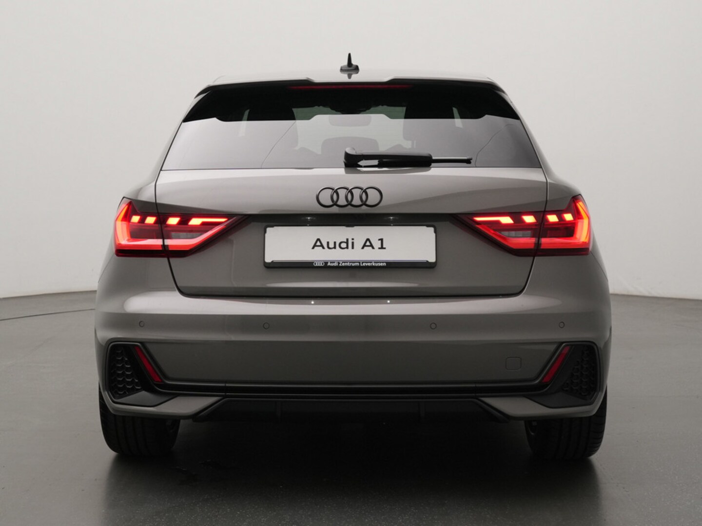 Bild über Audi A1 Sportback S line 35 TFSI S tronic - für weitere Informationen kontaktieren Sie den Audi Partner