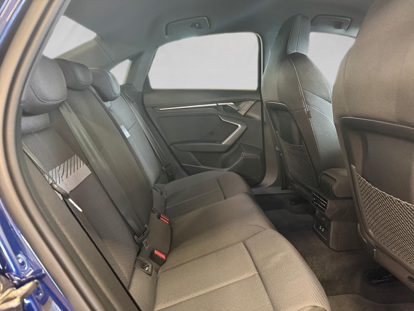 Bild über Audi A3 Limousine TDI S tronic - für weitere Informationen kontaktieren Sie den Audi Partner