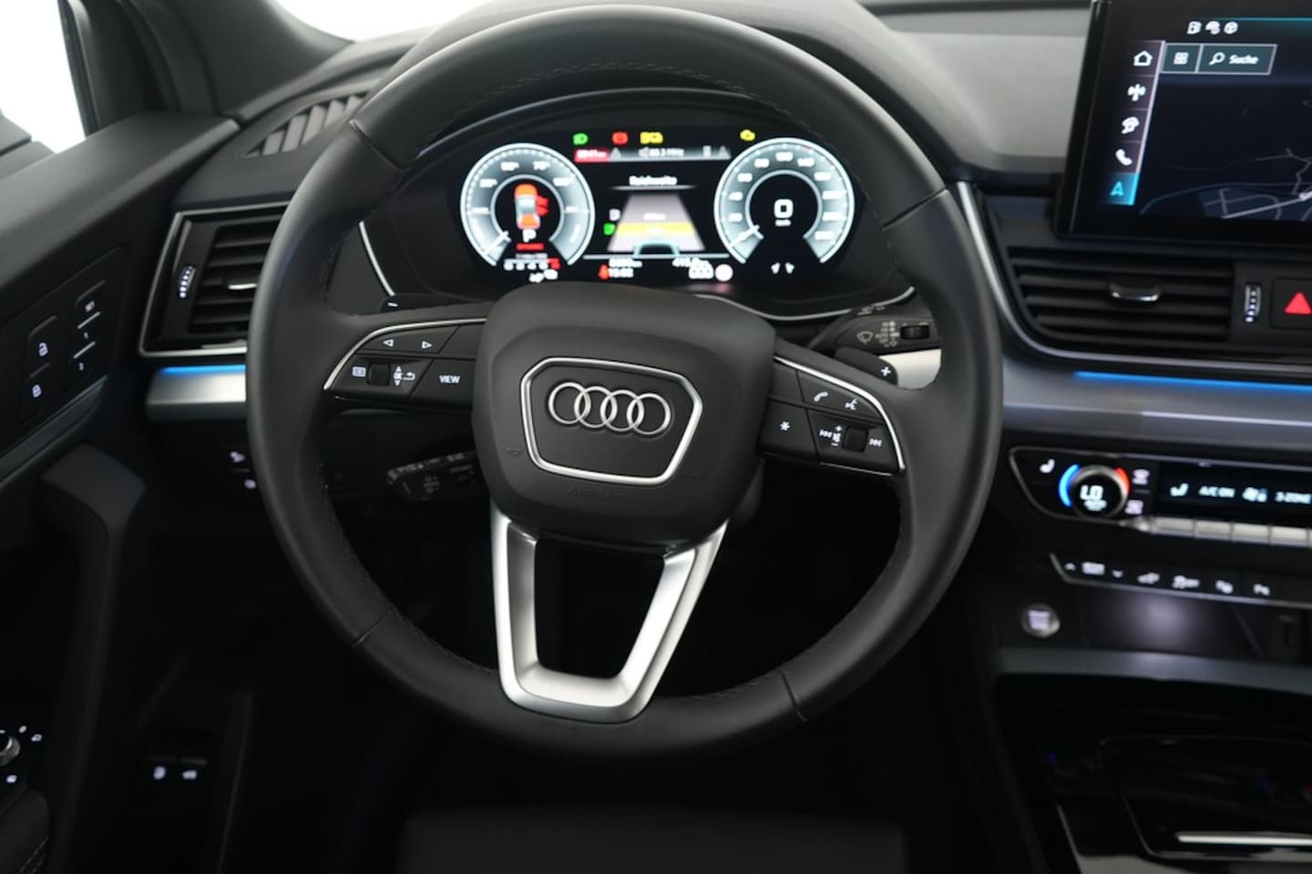 Bild über Audi Q5 TFSI e S line business 55 TFSI e quattro S tronic - für weitere Informationen kontaktieren Sie den Audi Partner