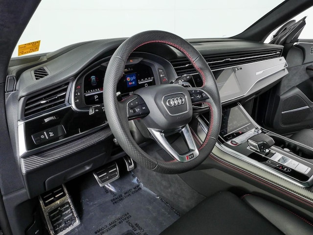 2025 Audi RS Q8 SUV performance