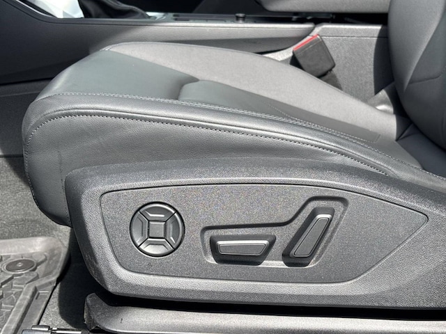 2025 Audi Q3 S Line Premium - Photo 14