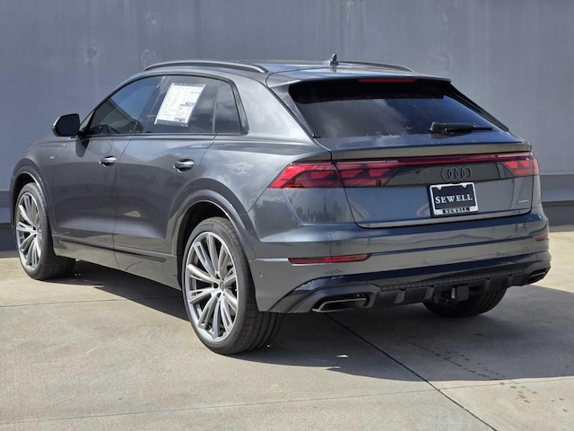2026 Audi Q8