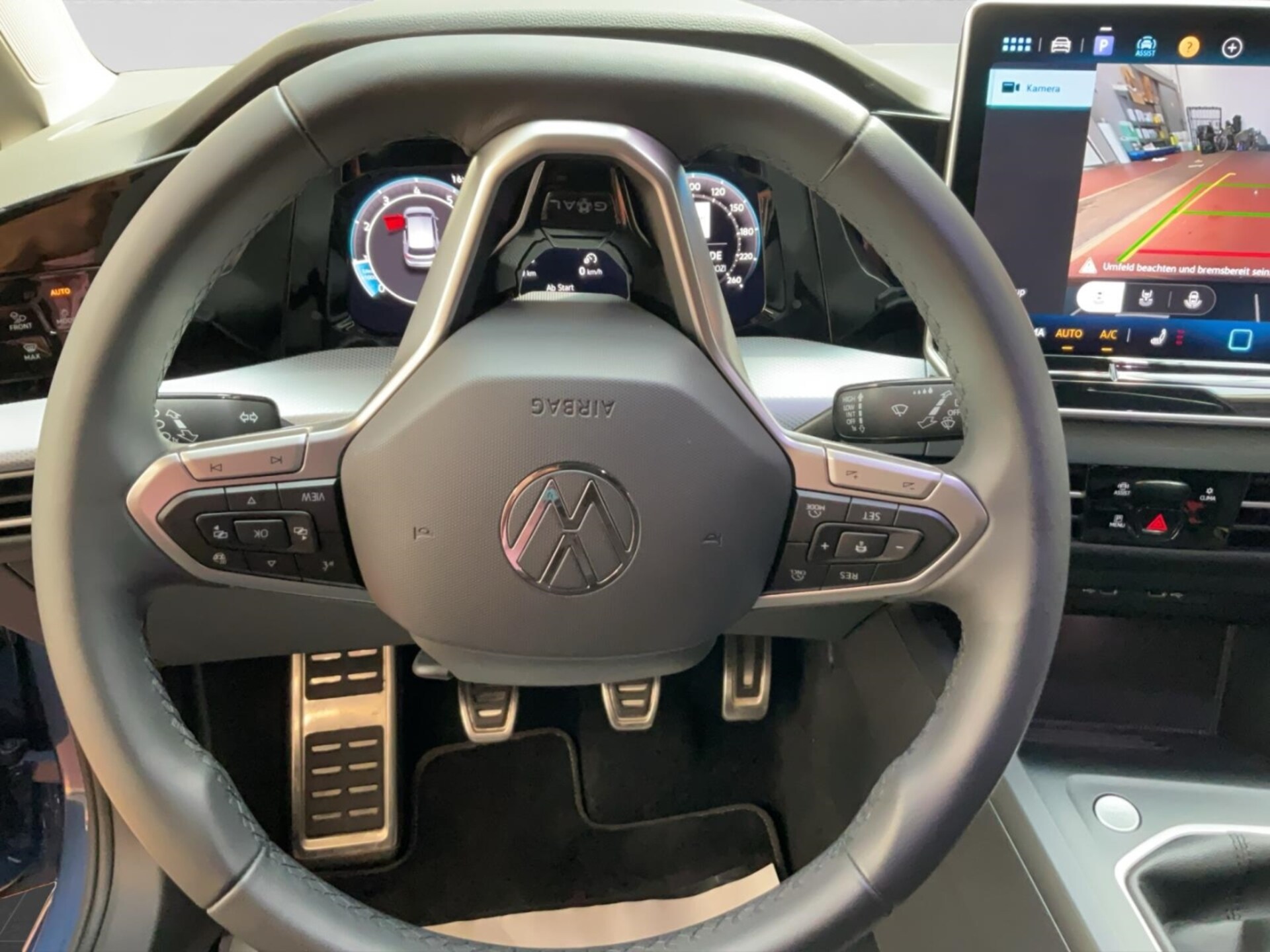 Volkswagen Golf Life