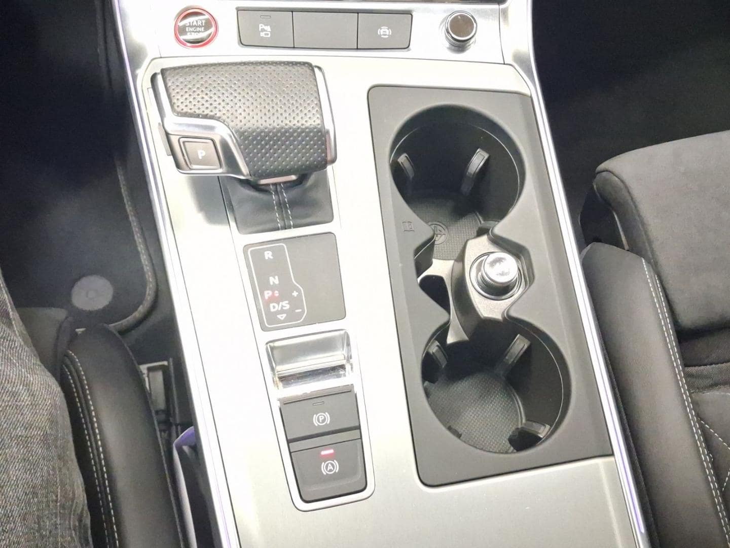 Bild über Audi S6 Avant TDI quattro tiptronic - für weitere Informationen kontaktieren Sie den Audi Partner