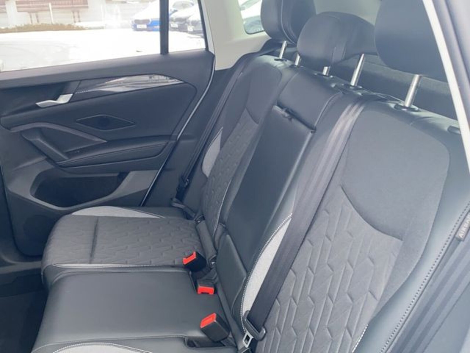 Volkswagen Tiguan – Bild 9