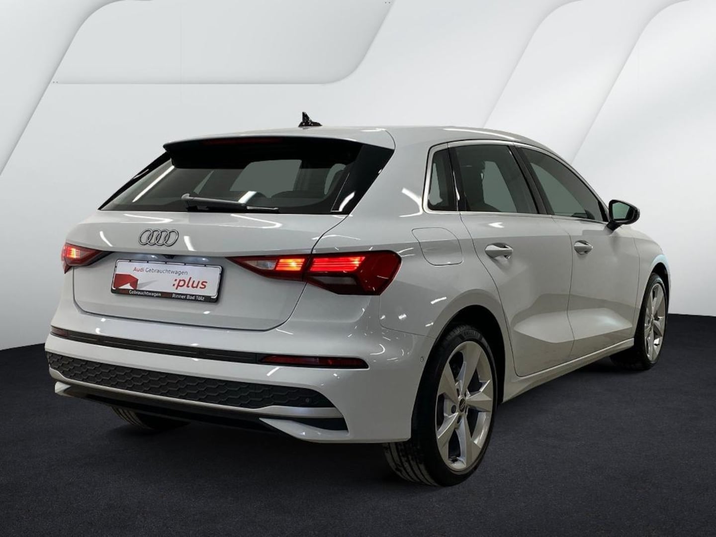 Bild über Audi A3 Sportback advanced 30 TFSI S tronic - für weitere Informationen kontaktieren Sie den Audi Partner