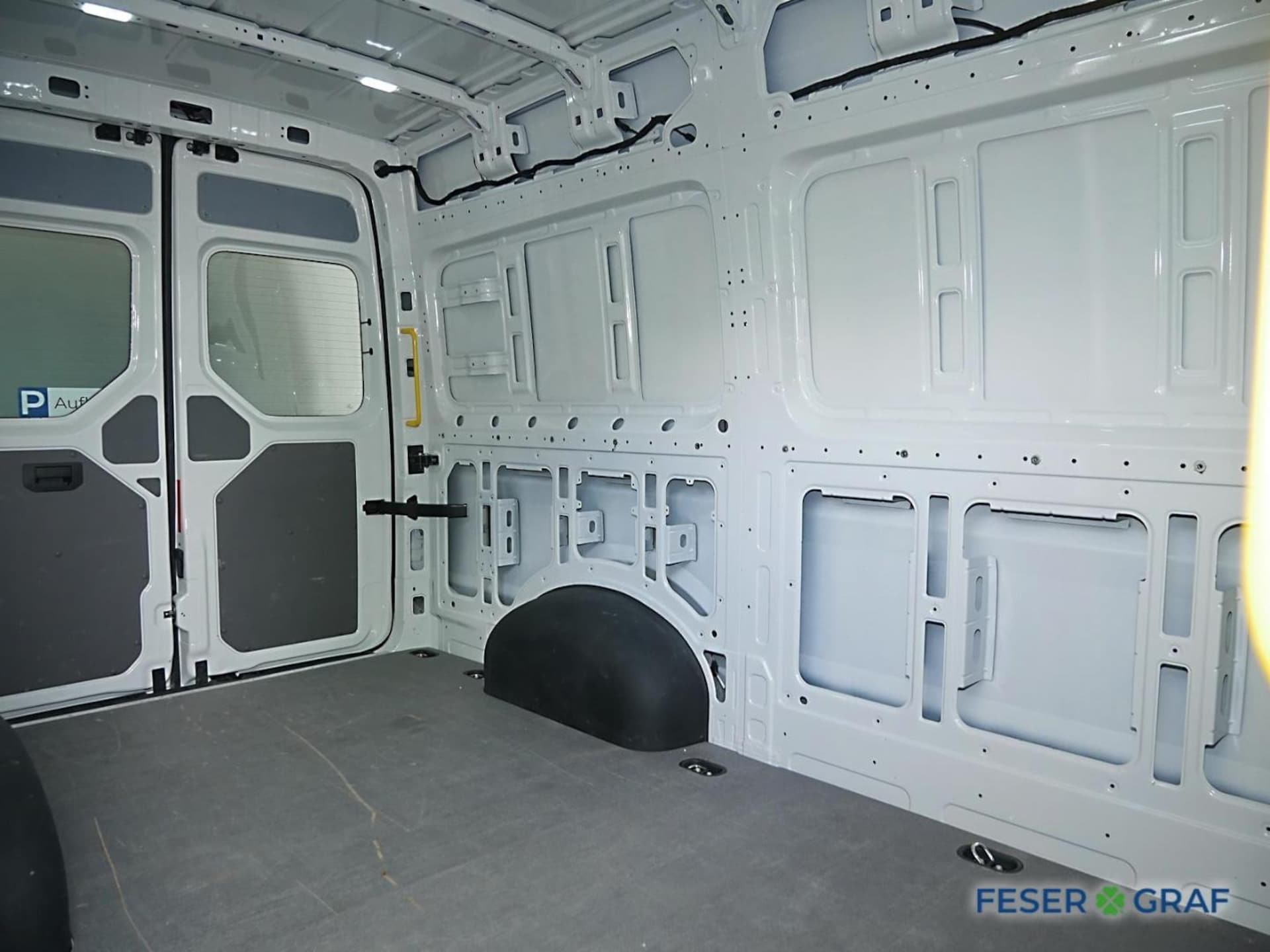 Volkswagen Crafter Kasten mittlerer Radstand