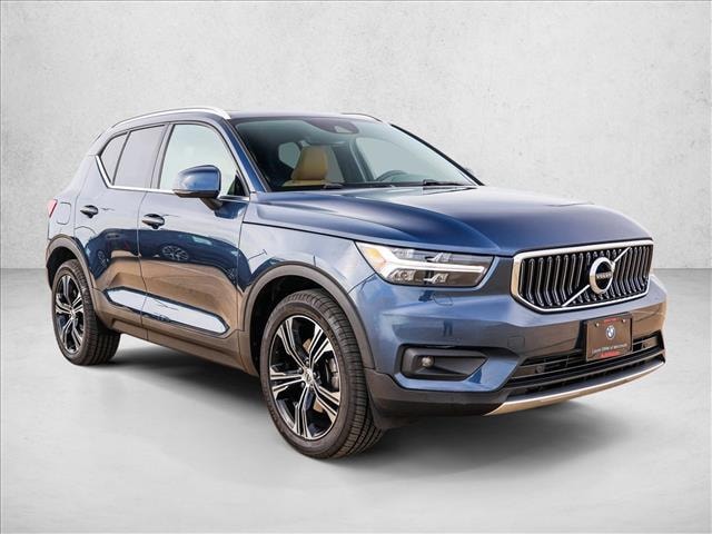 2022 Volvo XC40