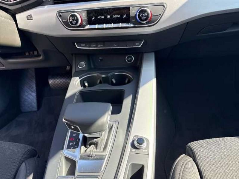 Immagine di Audi A4 Berlina S line edition 30 TDI 100 kW (136 CV) S tronic - Vista: for more details contact your dealer