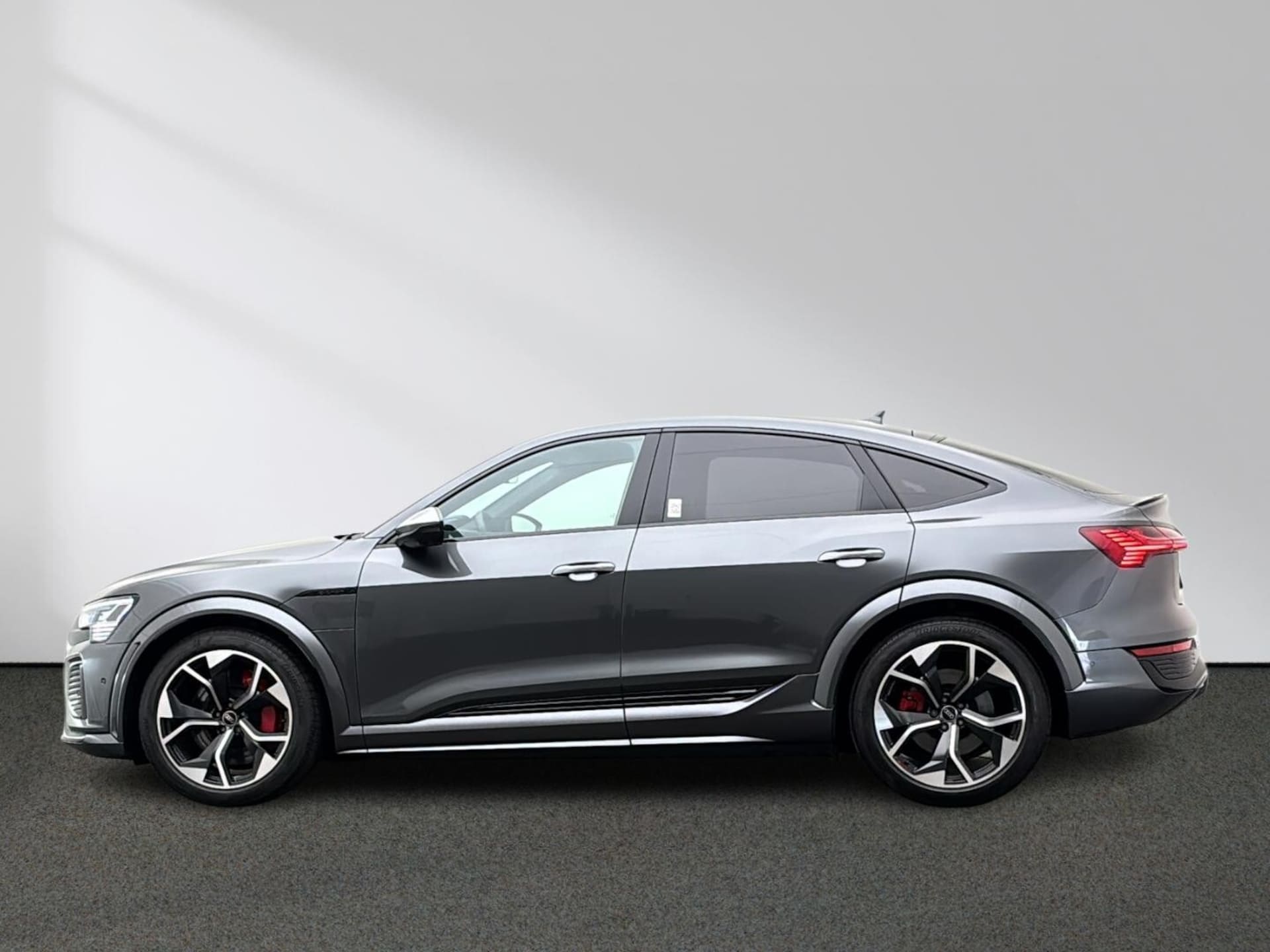 Audi SQ8 Sportback e-tron