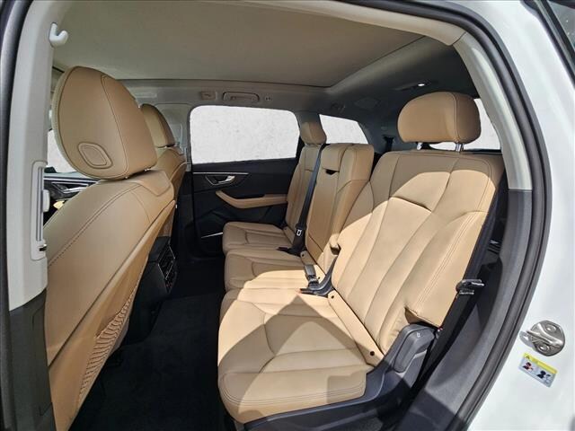 2026 Audi Q7 Premium Plus - Photo 16