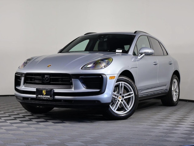 2023 Porsche Macan Base
