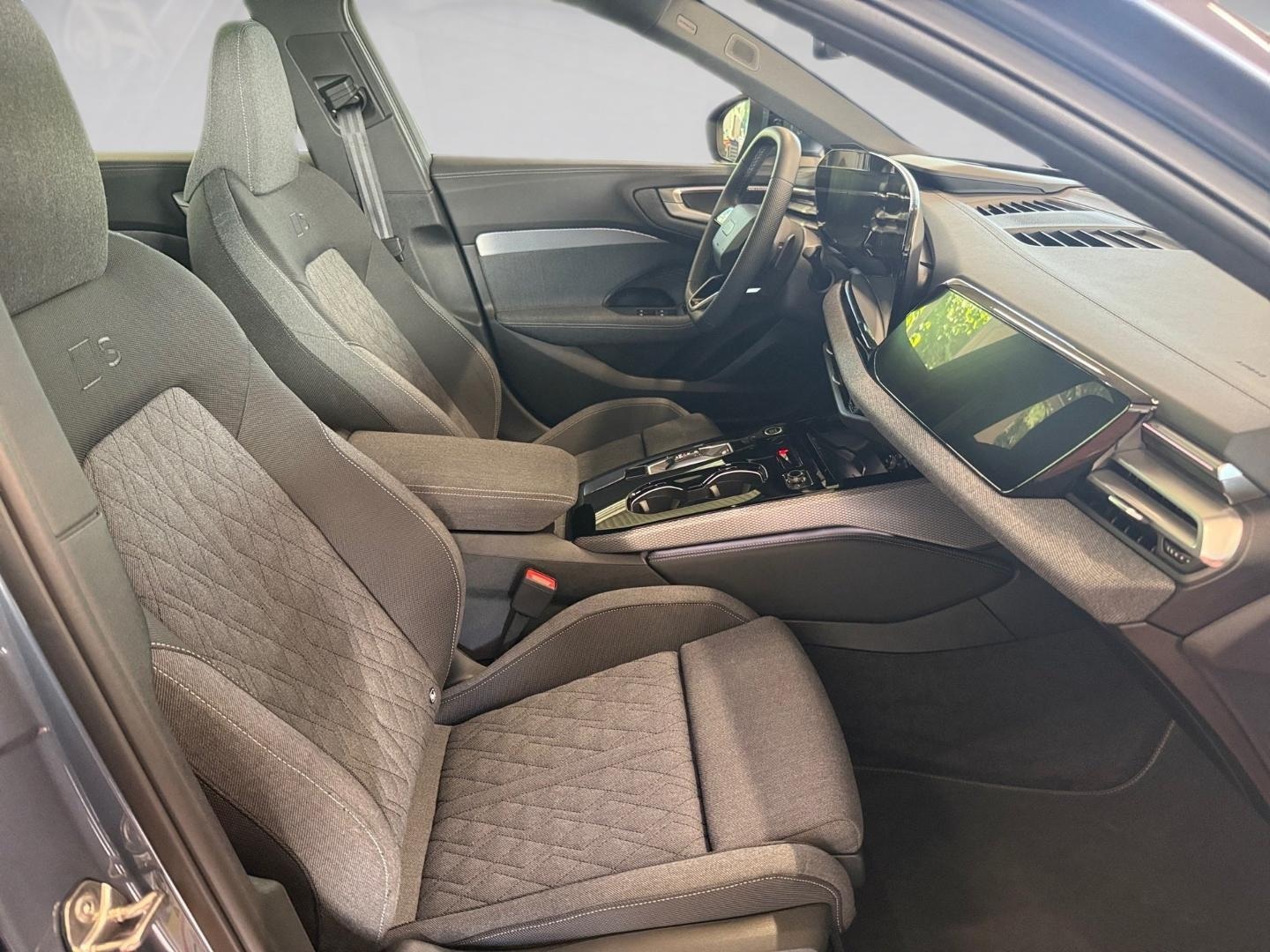 Bild über Audi A5 Limousine TFSI 110 kW S tronic - für weitere Informationen kontaktieren Sie den Audi Partner