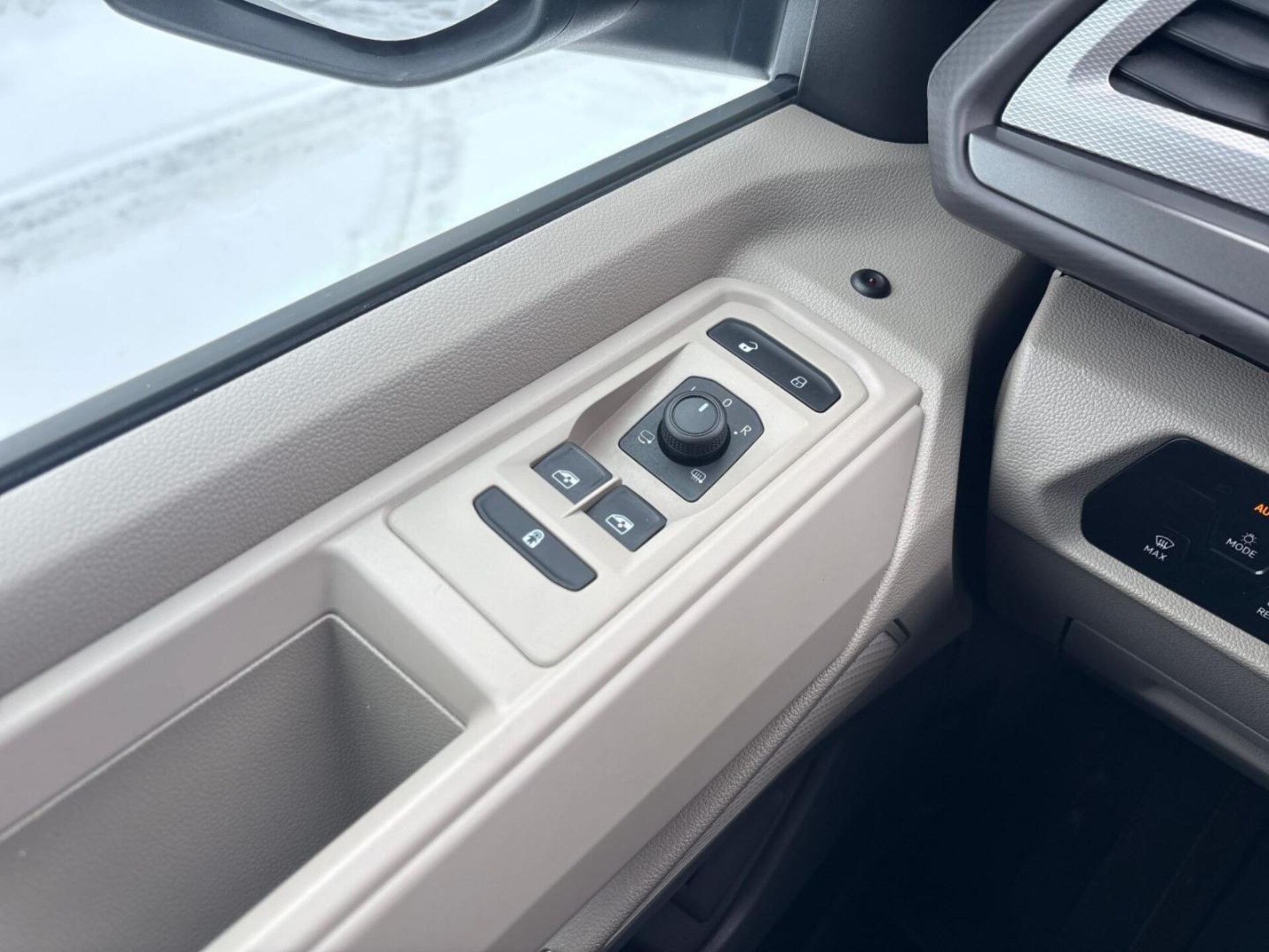 Volkswagen Multivan Basis-Modell