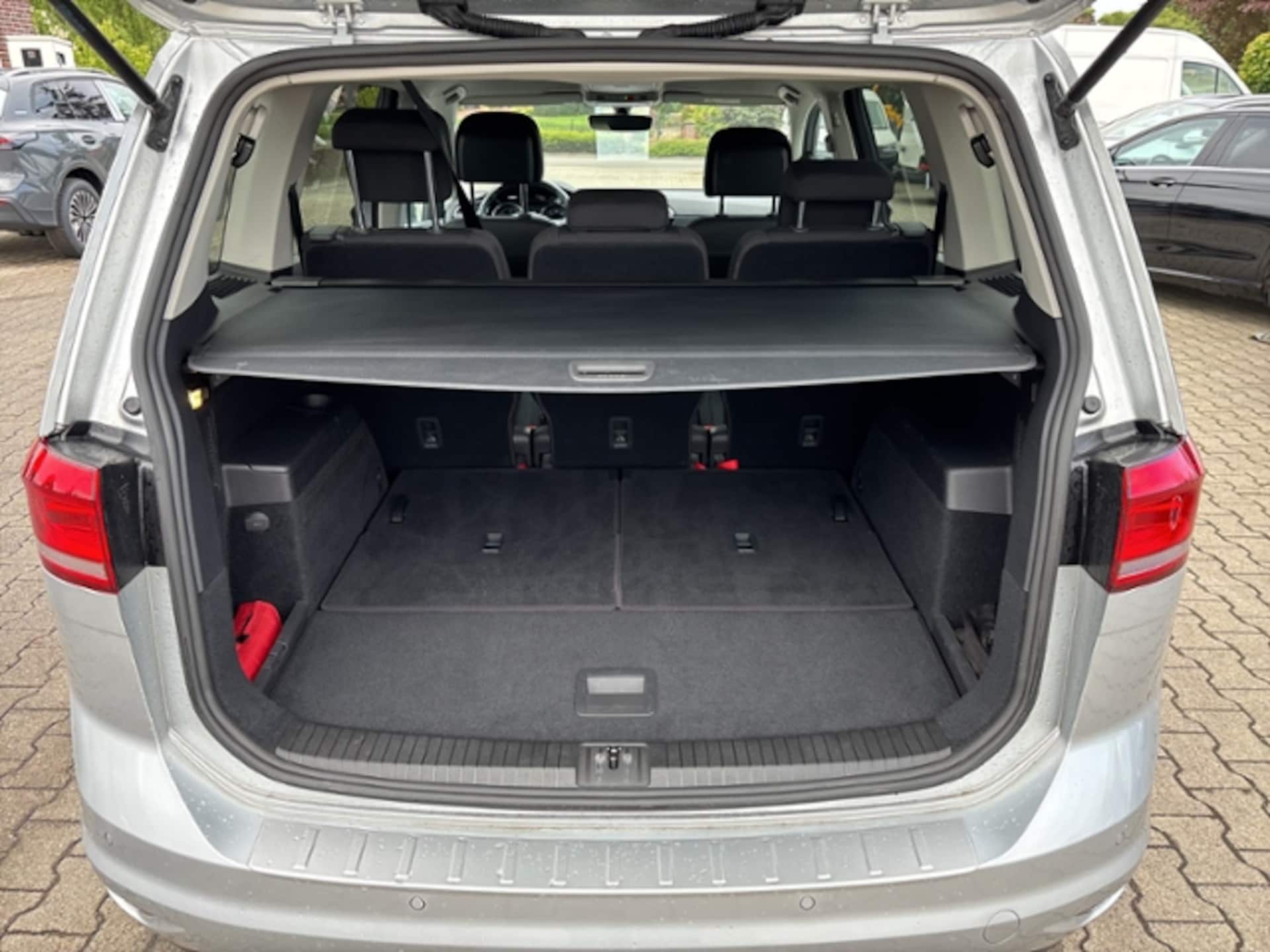 Volkswagen Touran United