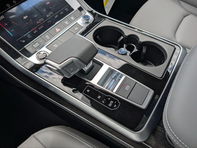 2026 Audi Q7 Premium Plus - Photo 11