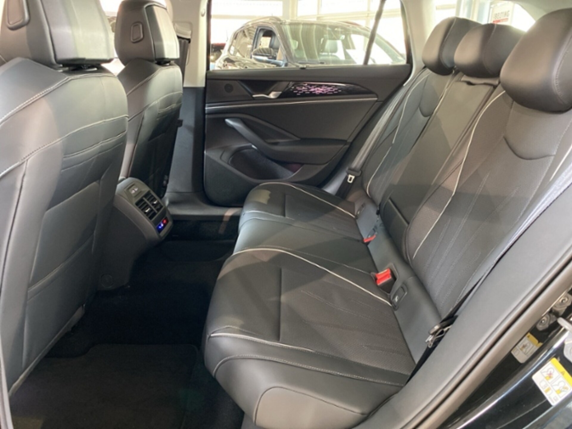 Volkswagen Passat Elegance