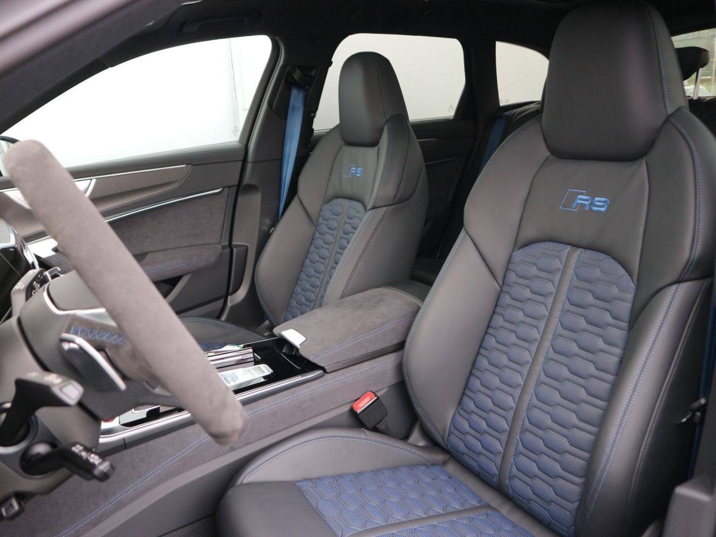 Image about Audi RS 6 Avant performance quattro tiptronic