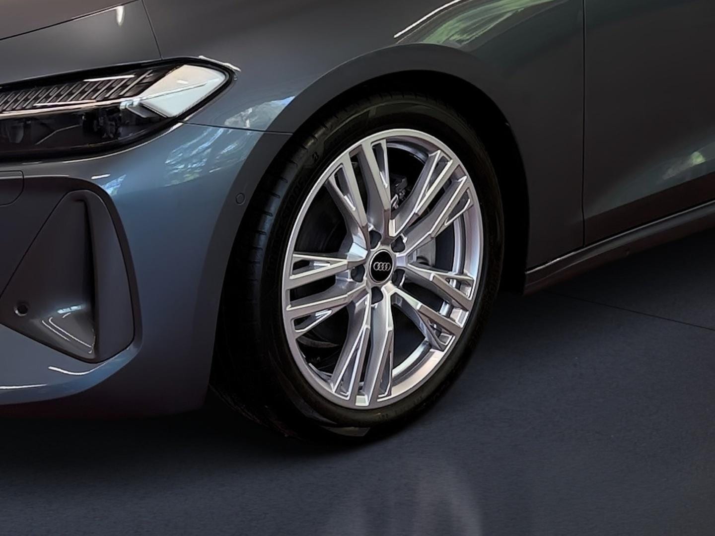 Bild über Audi A5 Limousine TFSI 110 kW S tronic - für weitere Informationen kontaktieren Sie den Audi Partner