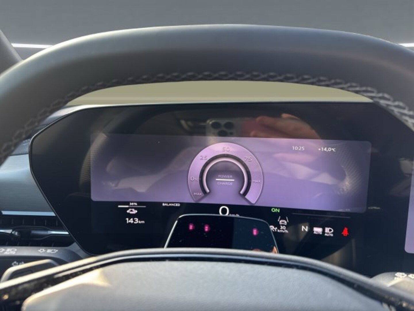 Bild über Audi Q6 SUV e-tron S line business e-tron quattro 315 kW - für weitere Informationen kontaktieren Sie den Audi Partner