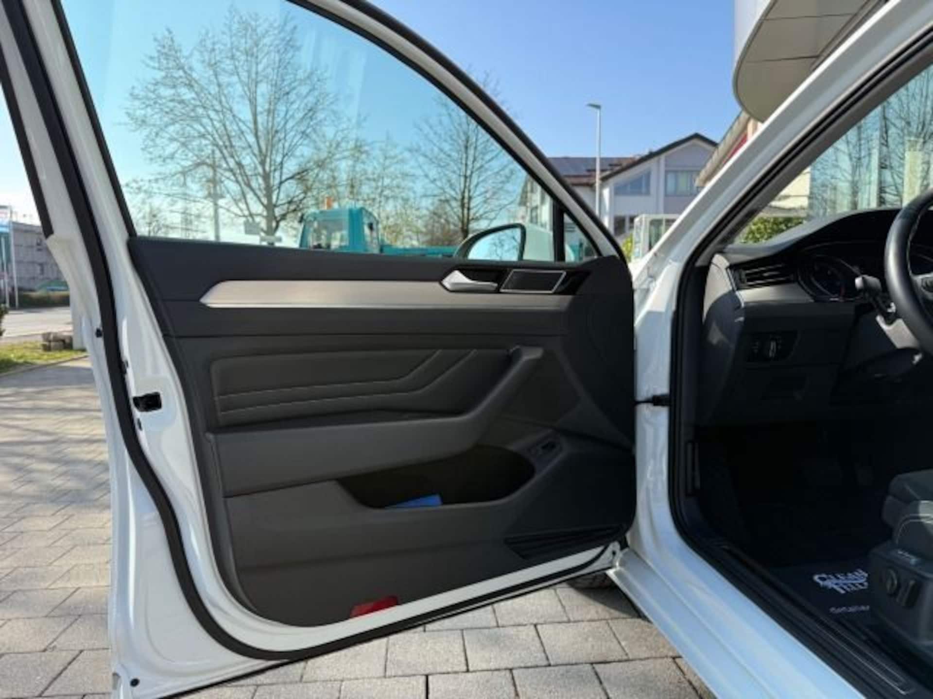 Volkswagen Passat Variant Elegance