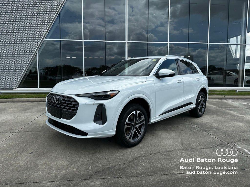 2026 Audi Q5 Premium Plus quattro's photo