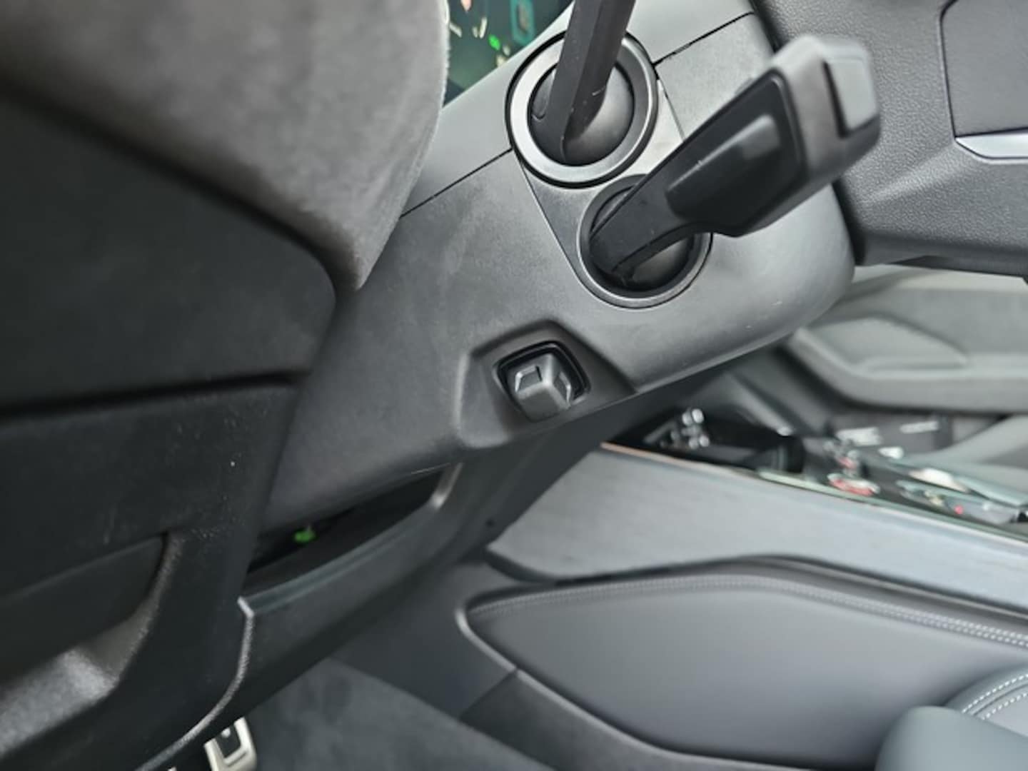 Bild über Audi A6 Limousine TDI quattro 150 kW S tronic - für weitere Informationen kontaktieren Sie den Audi Partner