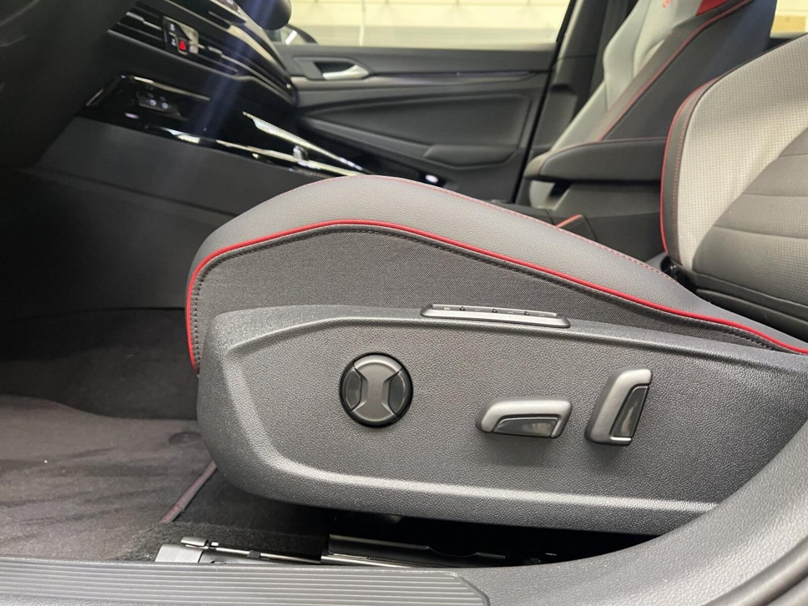 Volkswagen Golf – Bild 11